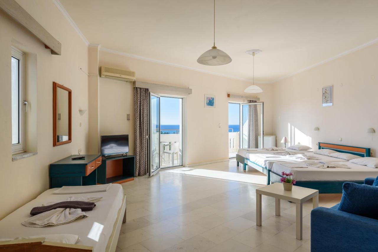 Regina Hotel Kissamos Exterior photo
