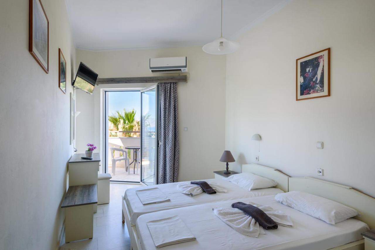 Regina Hotel Kissamos Exterior photo