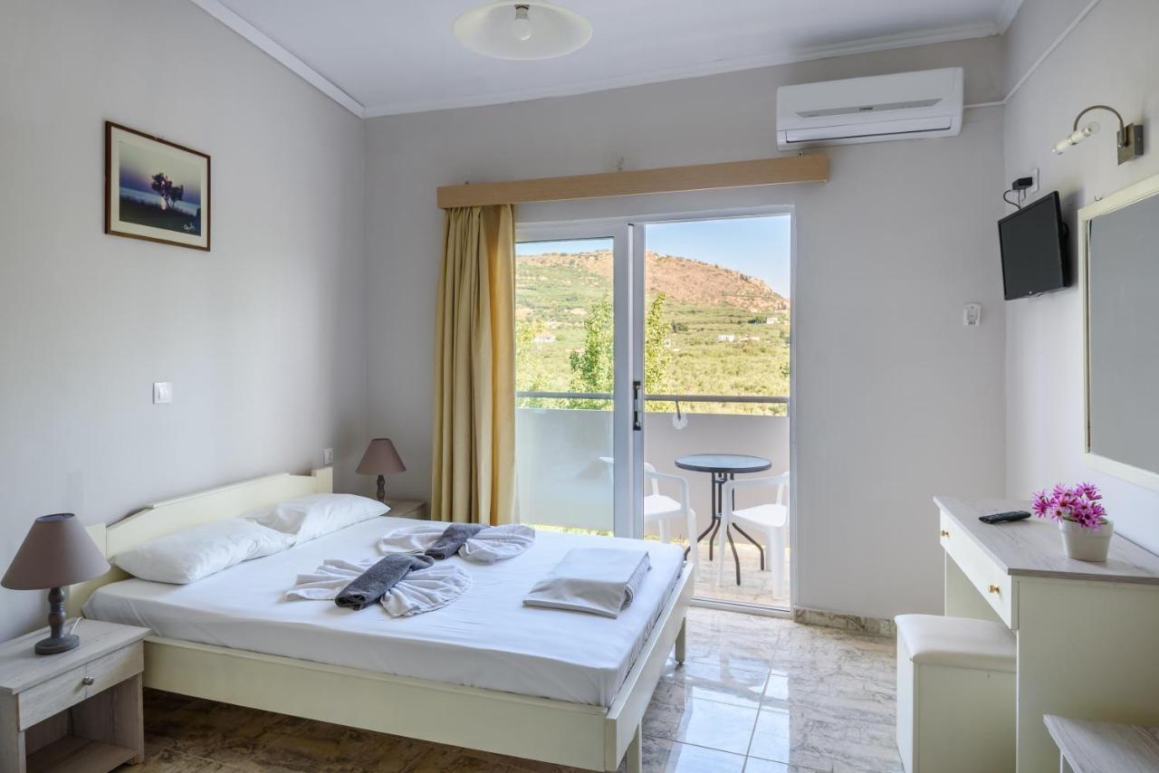 Regina Hotel Kissamos Exterior photo