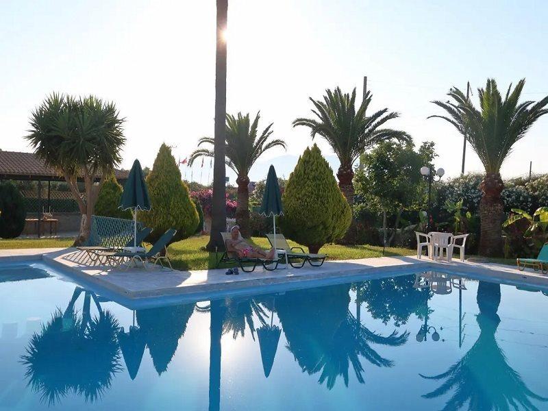 Regina Hotel Kissamos Exterior photo