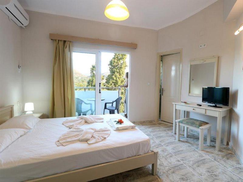 Regina Hotel Kissamos Exterior photo
