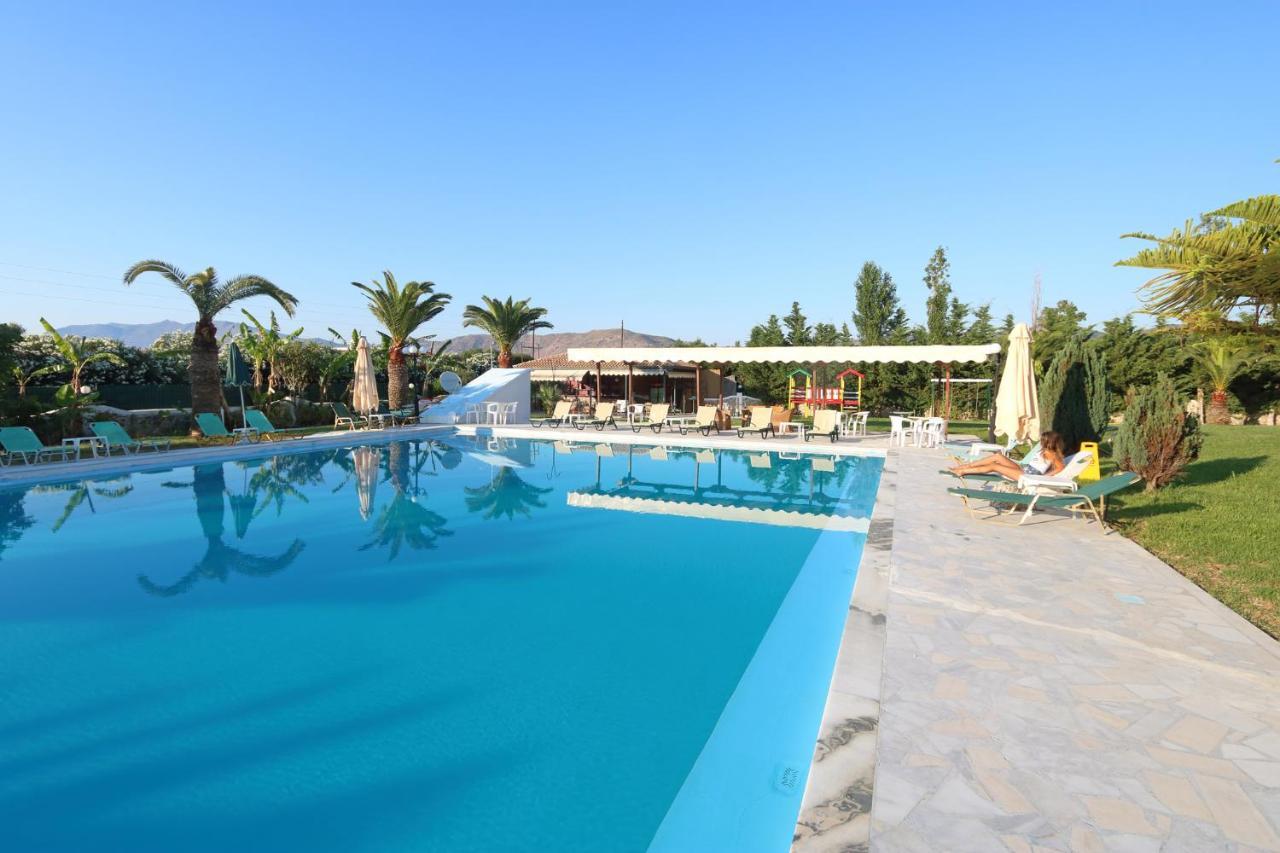 Regina Hotel Kissamos Exterior photo