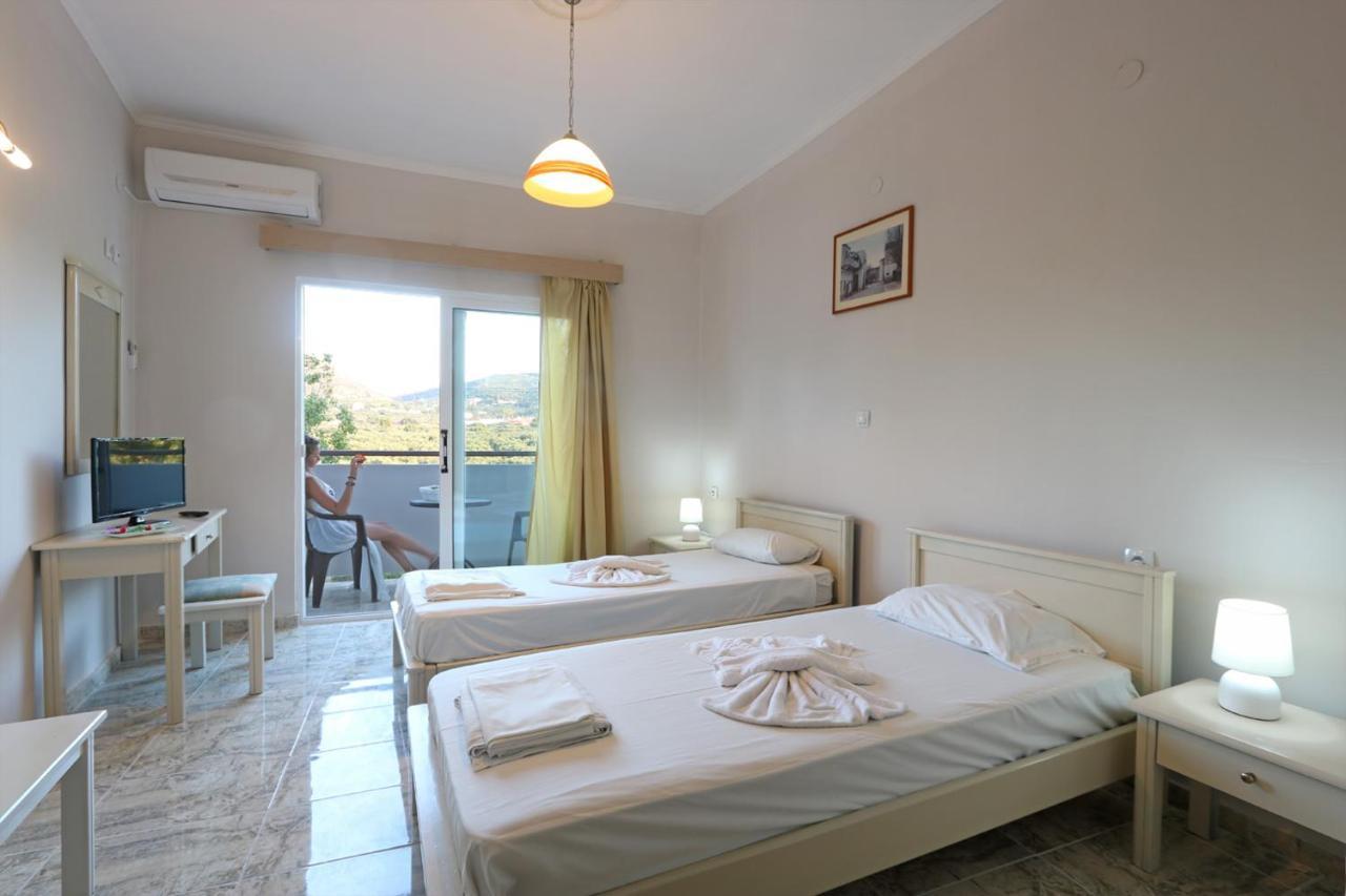 Regina Hotel Kissamos Exterior photo