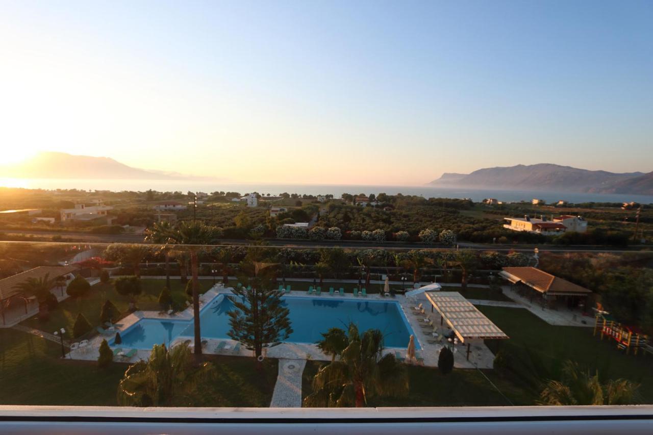 Regina Hotel Kissamos Exterior photo