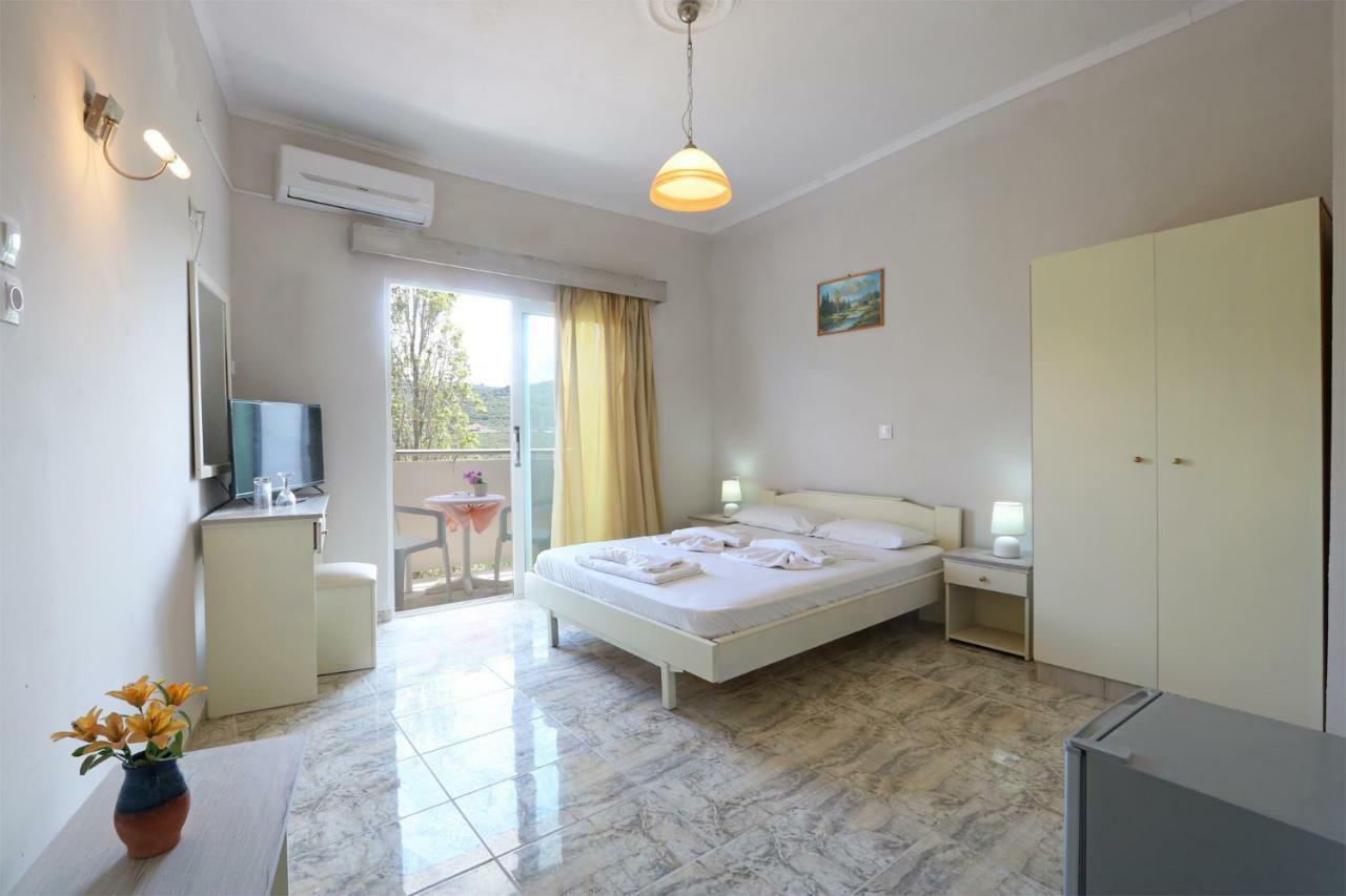 Regina Hotel Kissamos Exterior photo